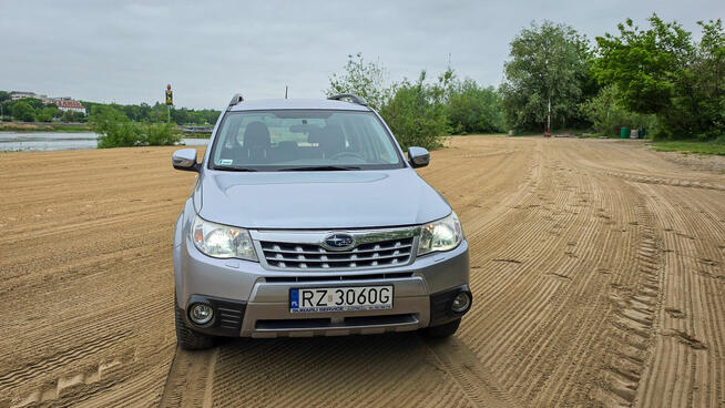Subaru Forester SH Żoliborz - zdjęcie 11