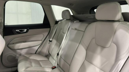 Volvo XC 60 B5 AWD diesel Plus Dark Warszawa - zdjęcie 12