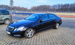 Mercedes-Benz E220 Mogielnica - zdjęcie 12