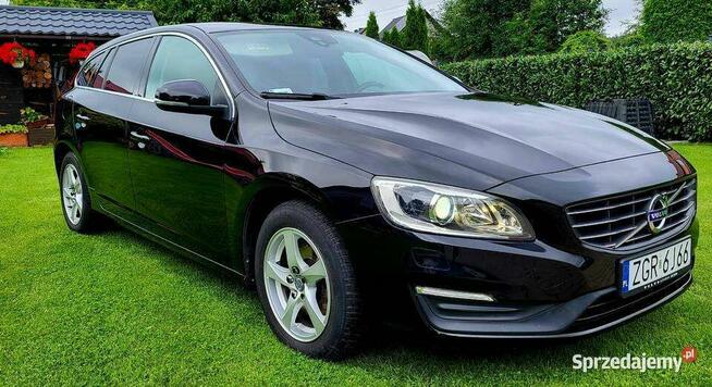 VOLVO V60 2.0 eDrive (120 KM) MOMENTUM Szczecin - zdjęcie 1
