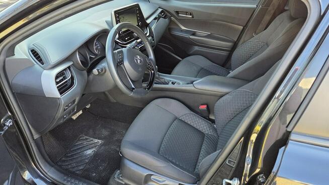 Toyota C-HR 1.8 HSD Lift 94 tyś km Ledy Ast. Pasa Distronic Super Stan Otwock Mały - zdjęcie 7