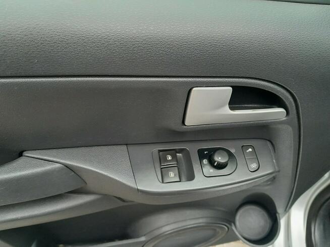Volkswagen Fox 1.4i KLIMA alufelgi elektryka stan BDB Gryfino - zdjęcie 11
