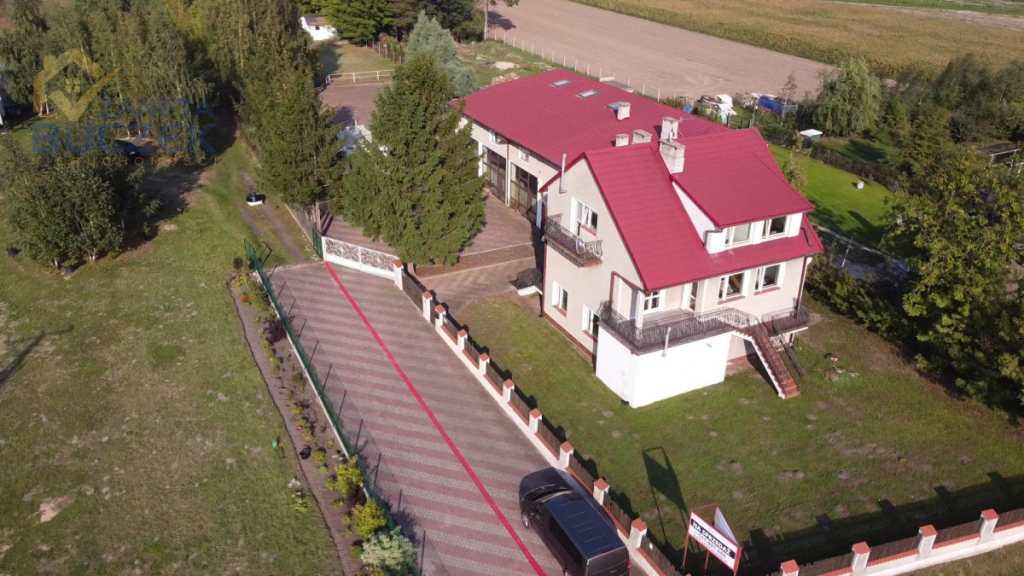 Dom pod kwatery pracownicze lub inną działalność Stara Sucha - zdjęcie 1