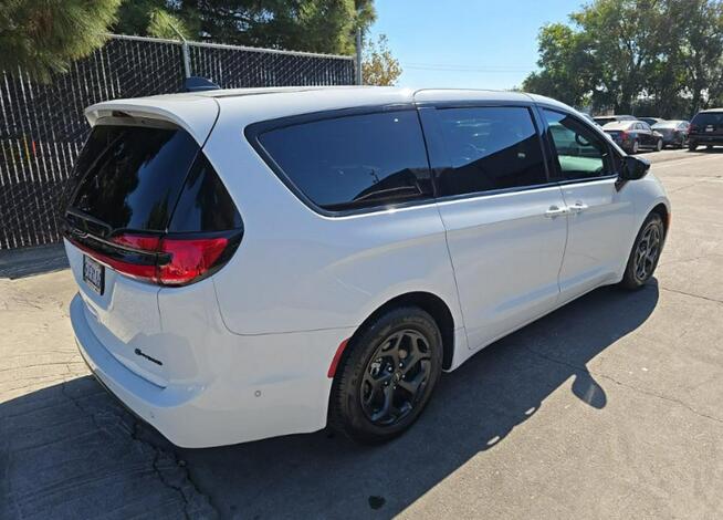 Chrysler Pacifica LIMITED / pakiet S / niski przebieg Białystok - zdjęcie 4