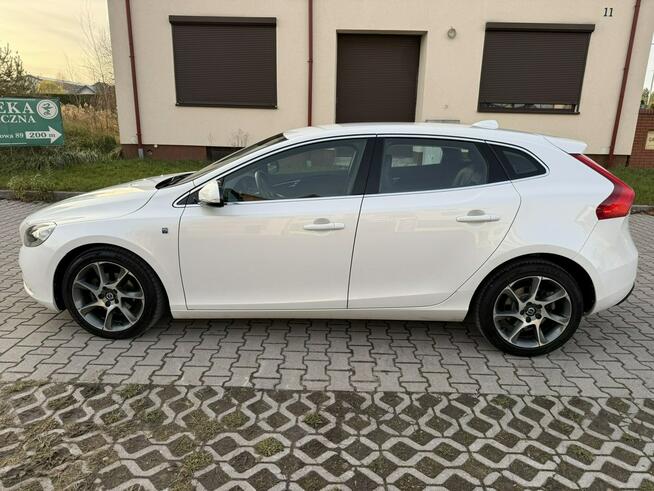 Volvo V40 1.6D Ocean Race Virtual Skóra PDC  Alu Biała Perła Carpass Końskie - zdjęcie 7