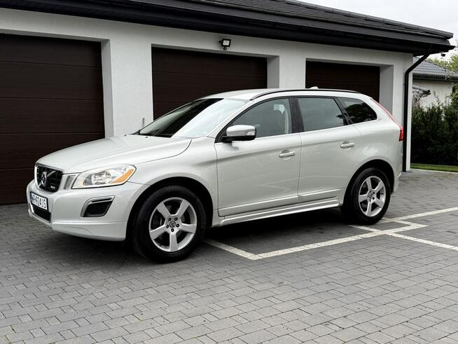Volvo XC 60 2.0D3 163KM R-Design Navi Skóra Radom - zdjęcie 2