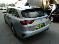 sprzedam ładnego KIA CEED  z 2020r 1.4 B 136 KM   SAMOCHÓD NOWY udziel Lublin - zdjęcie 4