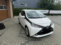 Toyota Aygo 1,0 69KM  Klimatyzacja  Kamera  Navi Orzech - zdjęcie 3