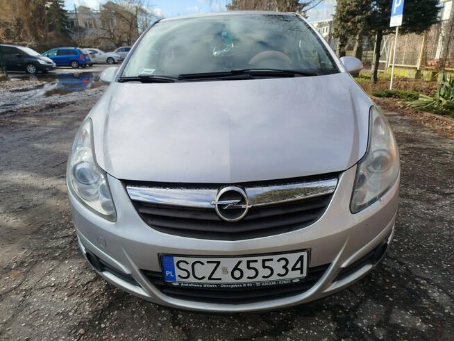 Opel Corsa zarejestrowana z lpq Toruń - zdjęcie 2