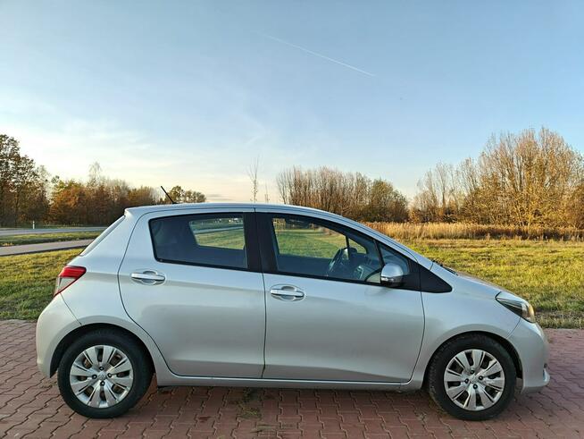 Toyota Yaris Karczew - zdjęcie 6