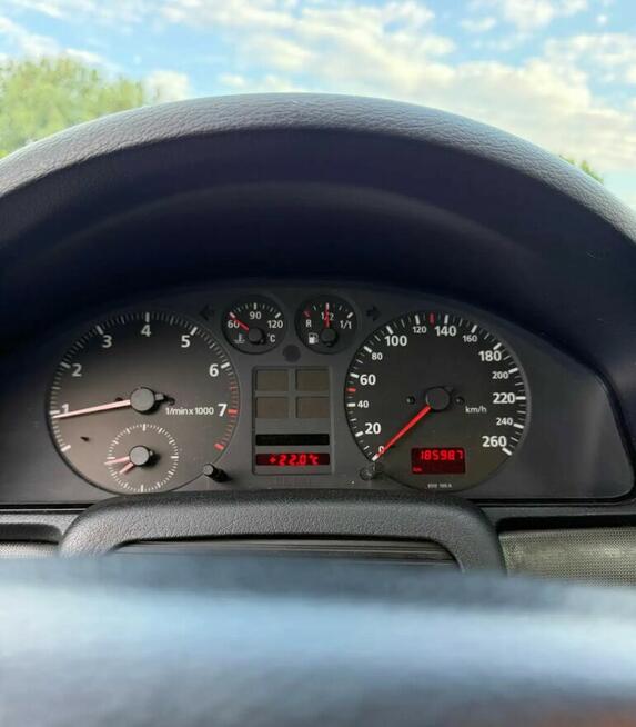 Audi a4 B5 1996 przedlift 1.6 benzyna. 187 tys przebieg Gryfice - zdjęcie 5