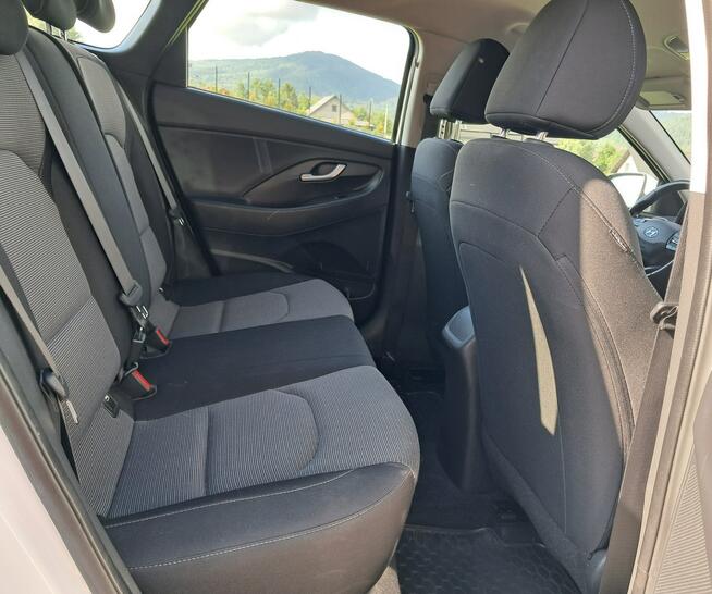Hyundai i30 1.5 Benzyna 110 KM Cisiec - zdjęcie 12
