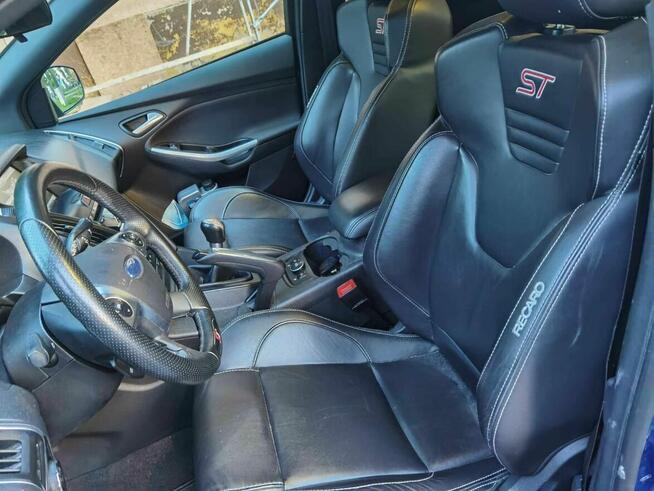 Ford Focus 2.0 ST PILNE Strzegom - zdjęcie 8