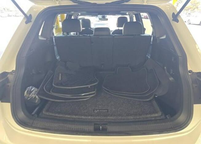 Volkswagen Tiguan R-LINE BLACK / AWD / niski przebieg Białystok - zdjęcie 12
