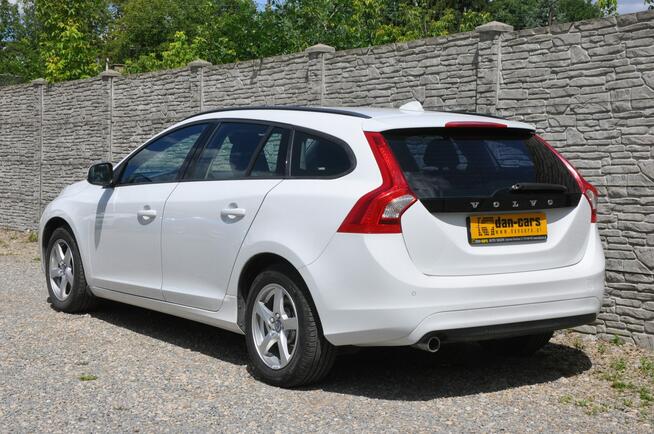 Volvo V60 2.0 5-cylindrów Pełny serwis w ASO Rozrząd wymieniony Dąbrowa Górnicza - zdjęcie 3