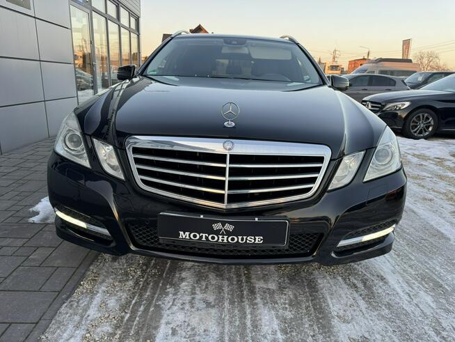 Mercedes E 200 200 T CGI BE Automatik "Avantgarde" Chełm Śląski - zdjęcie 11