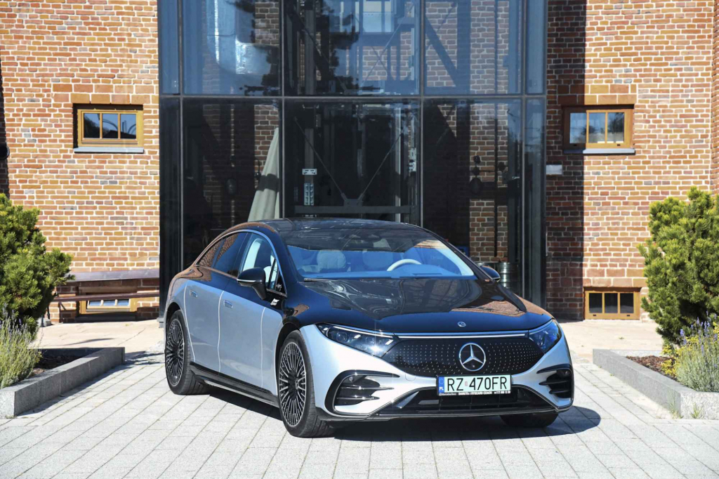 LuxuryTour Rzeszów – Przewóz osób w segmencie Business &amp; VIP Rzeszów - zdjęcie 3