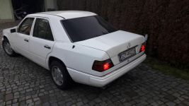 Mercedes-Benz W124 2.5D. Automat, klima, skóra Żywiec - zdjęcie 5