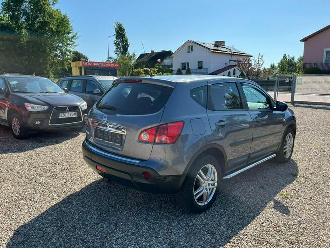 Nissan Qashqai 2008 rok  2,0 Benzyna 141KM  Ładny Zadbany Samochód Białogard - zdjęcie 8