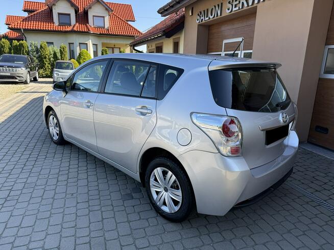 Toyota Verso 1,6 112KM  Klima  Kamera  Navi  7-osobowy Orzech - zdjęcie 10