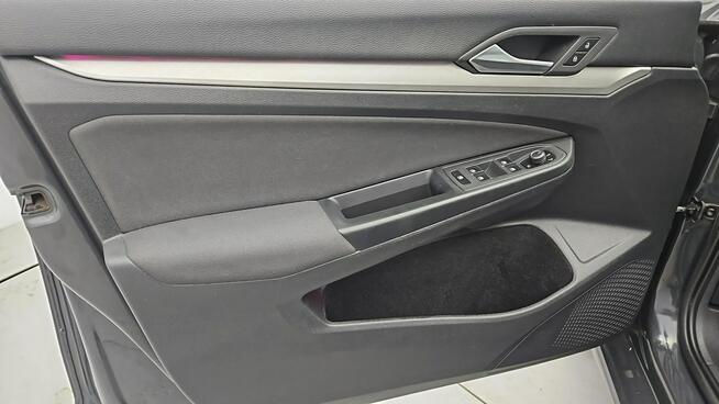 Volkswagen Golf VIII 2.0 TDI Life ! Z Polskiego Salonu ! Faktura Vat ! Warszawa - zdjęcie 10