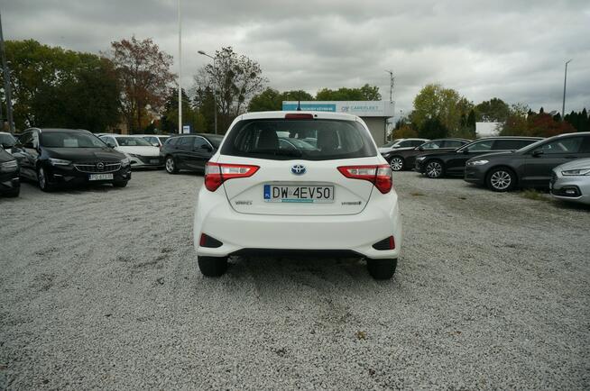 Toyota Yaris HYBRID 100 ACTIVE, Salon PL, FV23%, DW4EV50 Poznań - zdjęcie 7