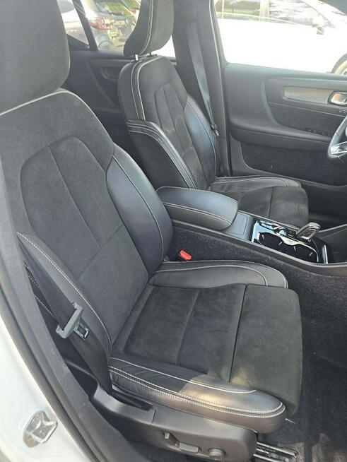 Volvo XC 40 R-Design / 4x4 / niski przebieg Warszawa - zdjęcie 8