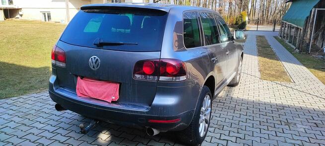 Zadbany VW TUAREG 2007 Witoszyn - zdjęcie 2