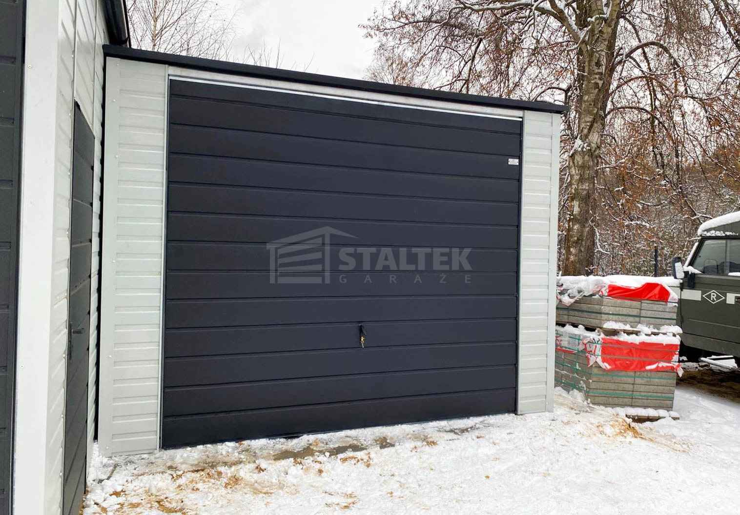 Garaż blaszany 3,5X5m –  brama – drzwi - biały - spad w tył ST228 Białystok - zdjęcie 4
