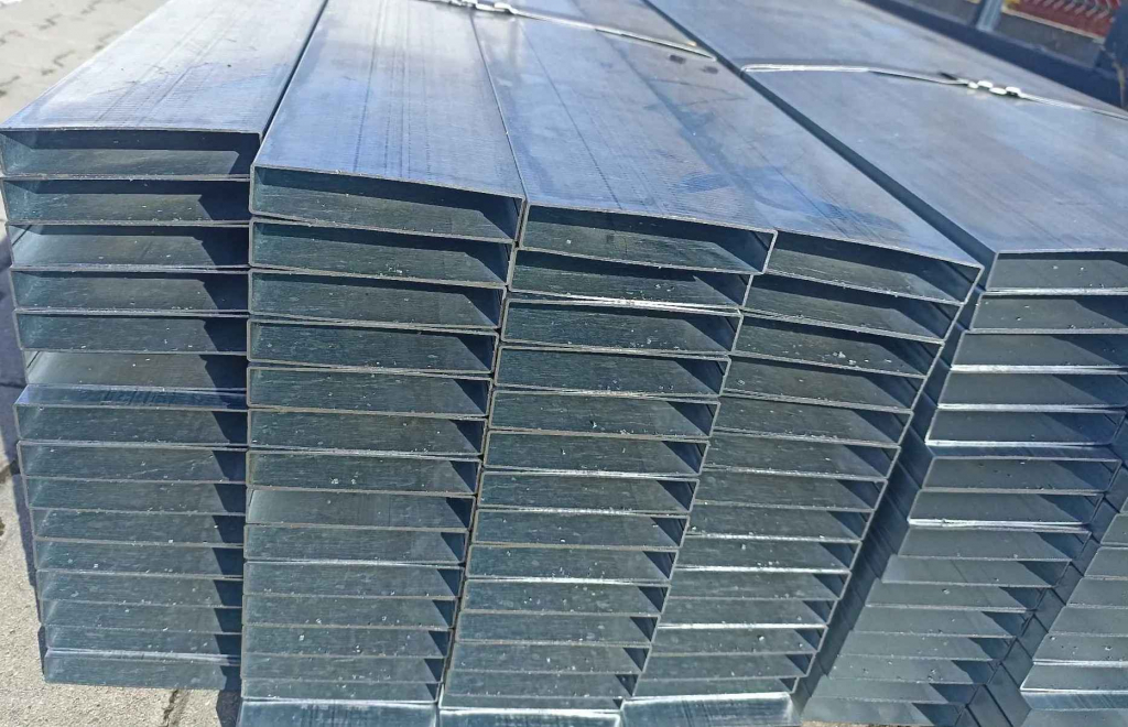 Profil ocynkowany 200x20x1,2 Płock - zdjęcie 1