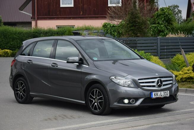 Mercedes B 180 1.5D Navi PDC Klimatronik Grzane Fotele Sprowadzony Majdan Sieniawski - zdjęcie 2