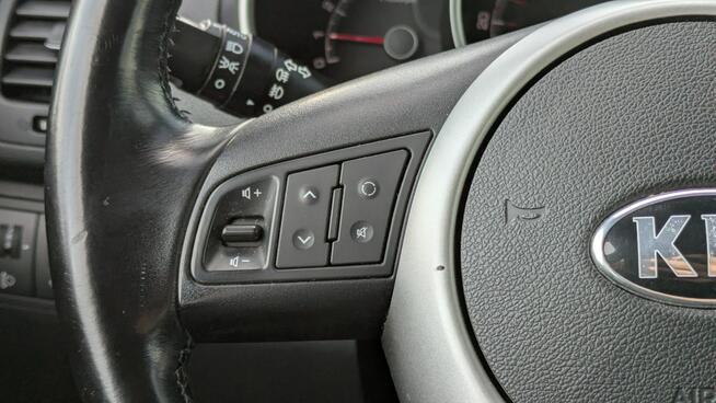 Kia Venga 1.4 16V Business Line  SalonPL, / Serwis ASO / Kamera / Navi Poznań - zdjęcie 12