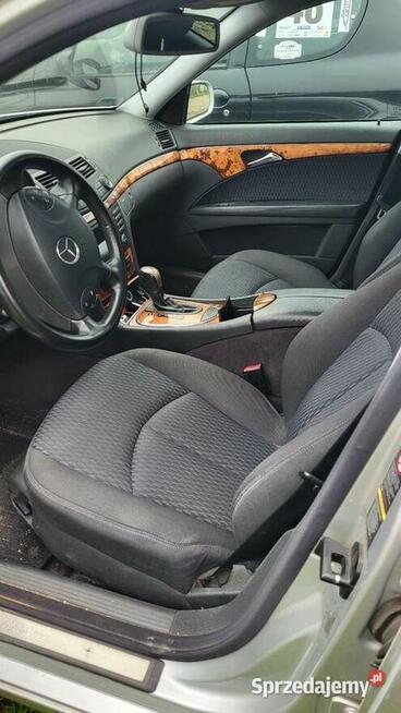 Mercedes E 320 CDI 2004r. kombi Elegance Trzcianka - zdjęcie 8