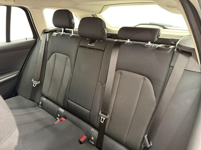 BMW Seria 3 318i aut Kombi Warszawa - zdjęcie 12