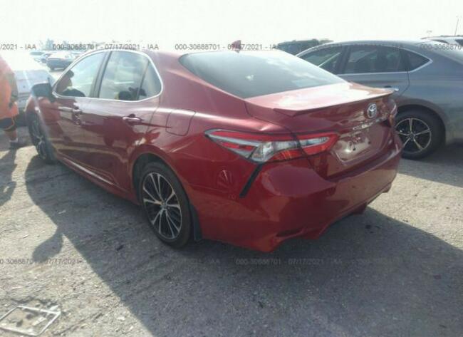 Toyota Camry 2019, 2.5L, po gradobiciu Warszawa - zdjęcie 3