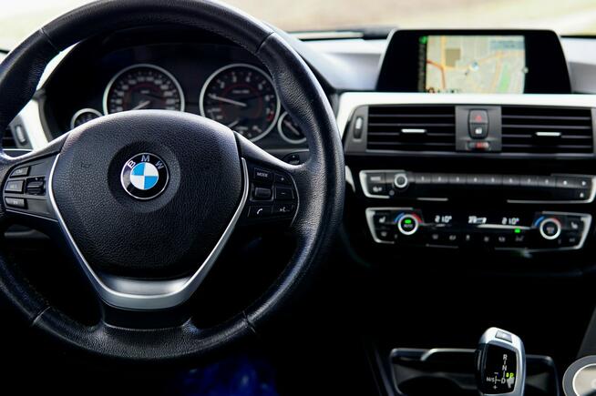 BMW 318 salon Polska, super stan, Sport Line, facelifting Warszawa - zdjęcie 10