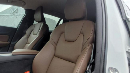 Volvo V60 D4 4x4/inscription/harman/hak/kam360/LED/webasto/ACC/Blis Pozowice - zdjęcie 12