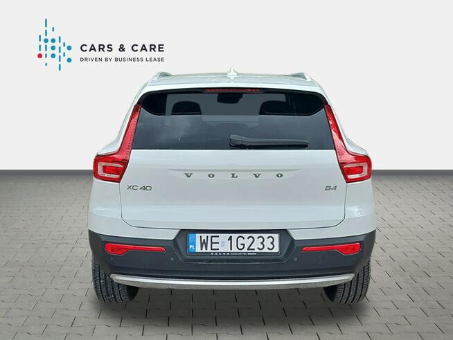 Volvo XC 40 B4 P Mild Hybrid Momentum. WE1G233 Wolica - zdjęcie 4