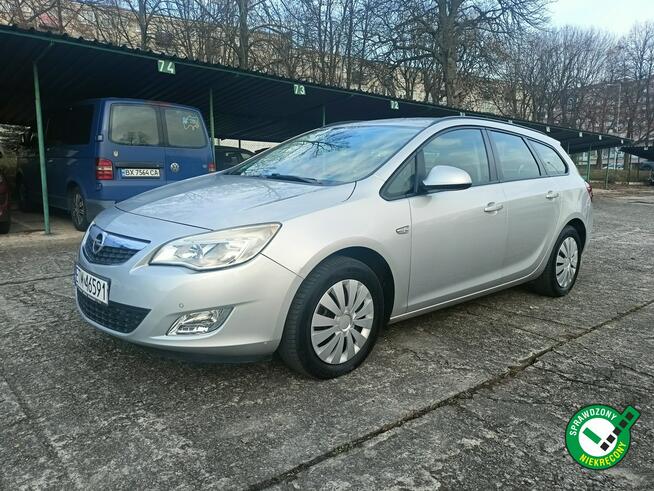 Opel Astra zadbany, serwisowany, zarejestrowany, ubezpieczony Tomaszów Mazowiecki - zdjęcie 1