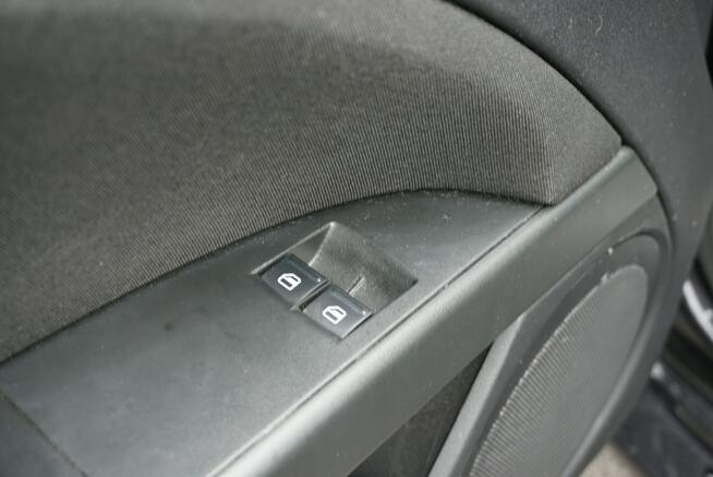 Seat Leon zarejestrowany, ubezpieczony Opole - zdjęcie 8
