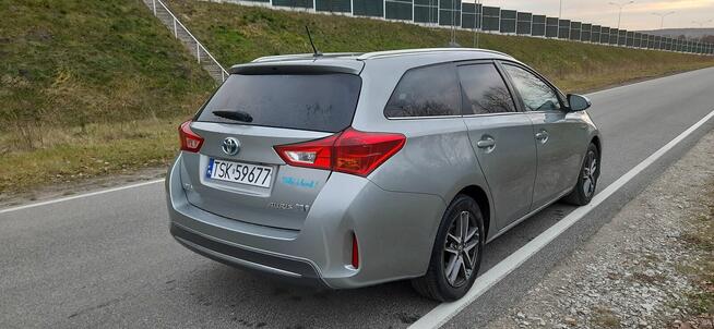 Toyota Auris 1.8 Hybryda 2014r 173 tyś km Kamera Hands-Free Skarżysko-Kamienna - zdjęcie 5