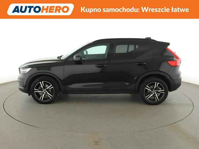 Volvo XC 40 R-Design, Automat, Panorama, Kamera, Navi, Podg.fotele Warszawa - zdjęcie 2