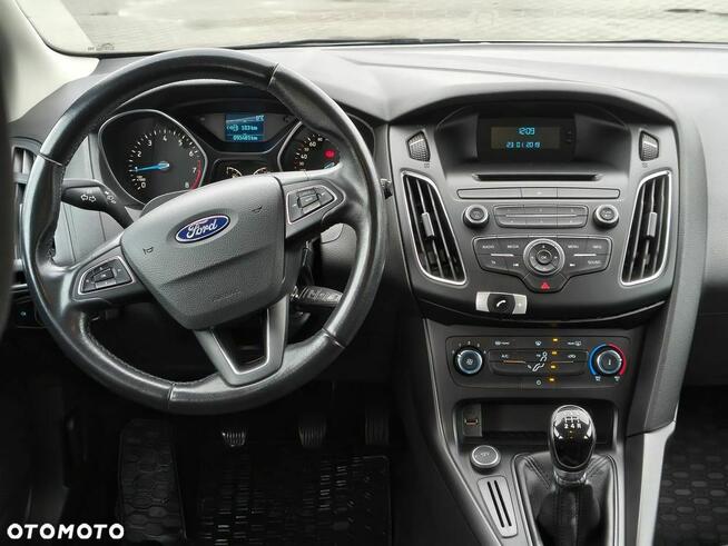 Ford Focus 1.6 Trend Tarnowskie Góry - zdjęcie 11