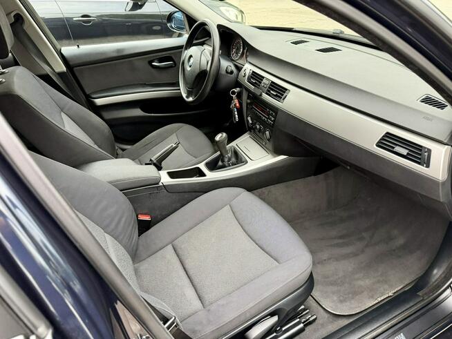 BMW 320 Xenon PDC ! Zarejestrowana ! Super Stan ! 170 tys. km. ! Zwoleń - zdjęcie 9