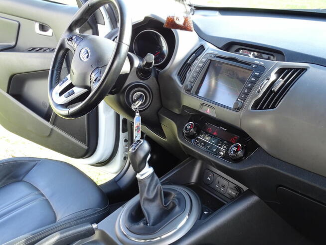Kia Sportage # Ledy # Navi # Kamera # Skóra STAN IDEALNY Przysucha - zdjęcie 9