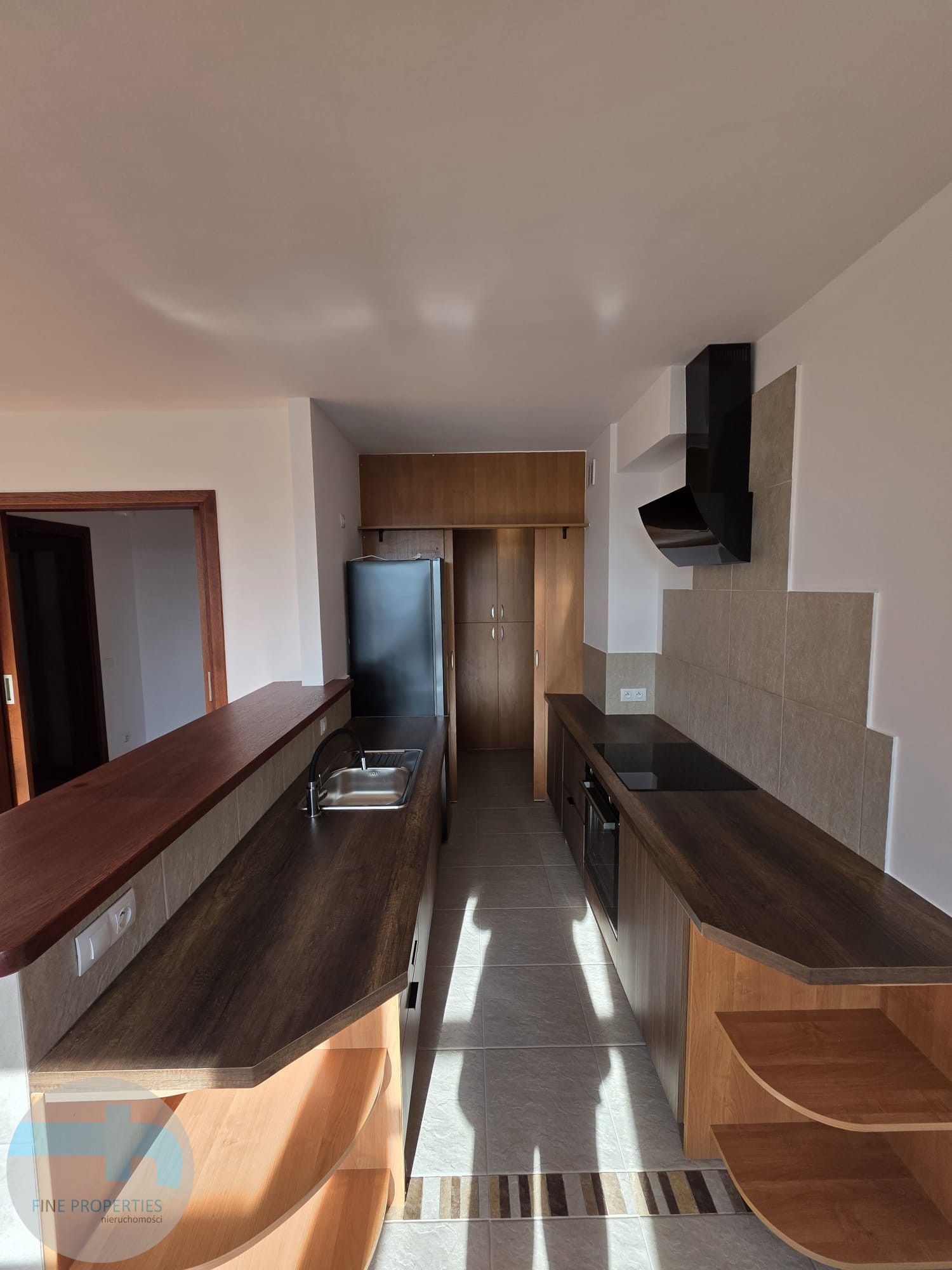 Bez prowizji.Mieszkanie 3 pokojowe z garaze . Mozliwosc umeblowania Warszawa - zdjęcie 5