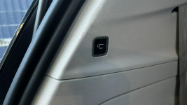 Chrysler Pacifica Limited - Doskonały Minivan dla Wymagających Rodzin Gdynia - zdjęcie 11