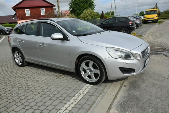 Volvo V60 2.0D Navi Podgrzewane fotele Sprowadzony Opłacony Majdan Sieniawski - zdjęcie 10