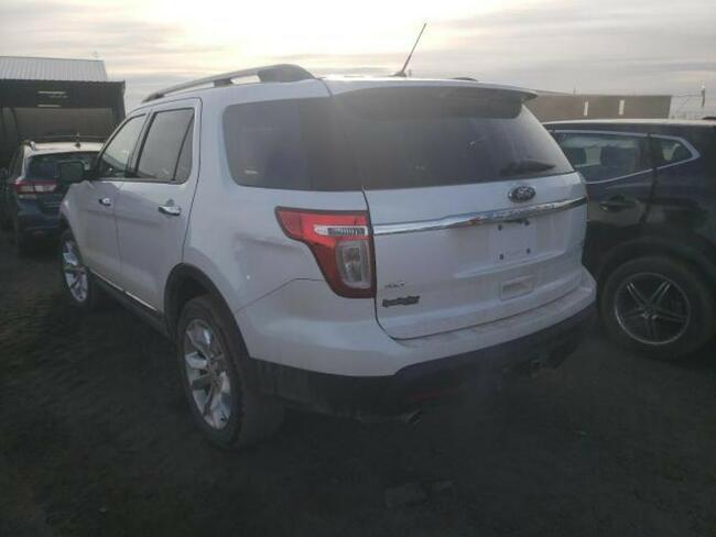 Ford Explorer 2015, 3.5L, 4x4, XLT, po gradobiciu Warszawa - zdjęcie 5