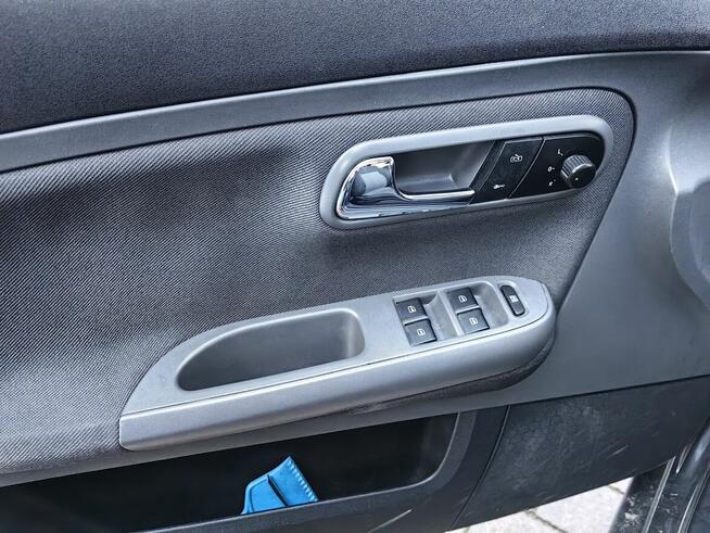 Seat Ibiza w bogatej wersji Style Gomunice - zdjęcie 5